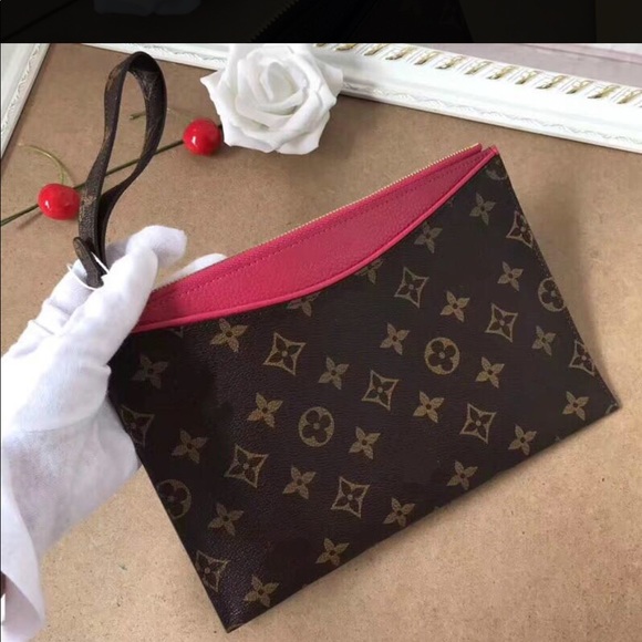 Wallet - Picture 2 of 2